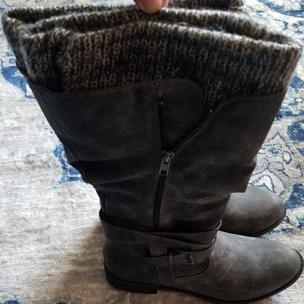 Grey dress boots -Never worn-
